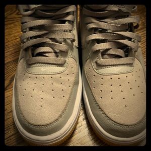 Nike up towns 9/half’s